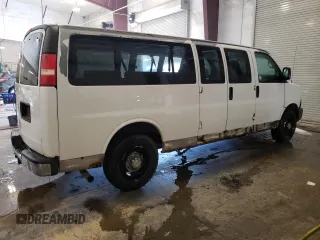 2005 Chevrolet Express Passenger with VIN 1GAHG39U451202405, listed as a Copart auction lot 45713255 with 488,178 mi miles and Salvage title. Bid and sale history available at DreamBid. Image 3.