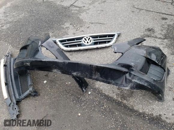 2014 Volkswagen Routan SE z VIN 2C4RVABG1ER134621, wystawiony jako Copart lot #61339414 z przebiegiem 153 364 mil mil oraz Szkoda całkowita • Salvage title. Historia ofert i sprzedaży dostępna na DreamBid. Obrazek 15.