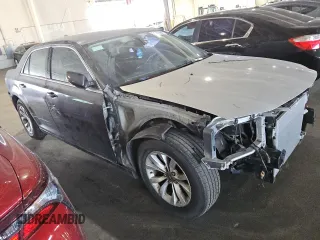 2016 Chrysler 300 Limited with VIN 2C3CCAAG6GH252691, listed as a Copart auction lot 43230275 with Not Provided miles and Clean Title. Bid and sale history available at carsss.com. Image 4.
