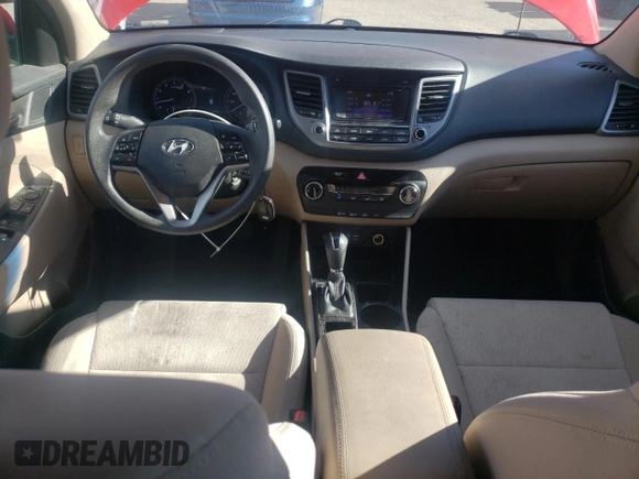 2018 Hyundai Tucson SE z VIN KM8J2CA44JU688429, wystawiony jako Copart lot #56484525 z przebiegiem 86 578 mil mil oraz Tytuł czysty. Historia ofert i sprzedaży dostępna na DreamBid. Obrazek 8.