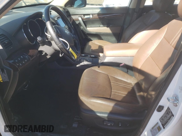 2012 Kia Sorento EX z VIN 5XYKUDA23CG291368, wystawiony jako Copart lot #42061635 z przebiegiem 134 472 mil mil oraz Szkoda całkowita • Salvage title. Historia ofert i sprzedaży dostępna na DreamBid. Obrazek 7.