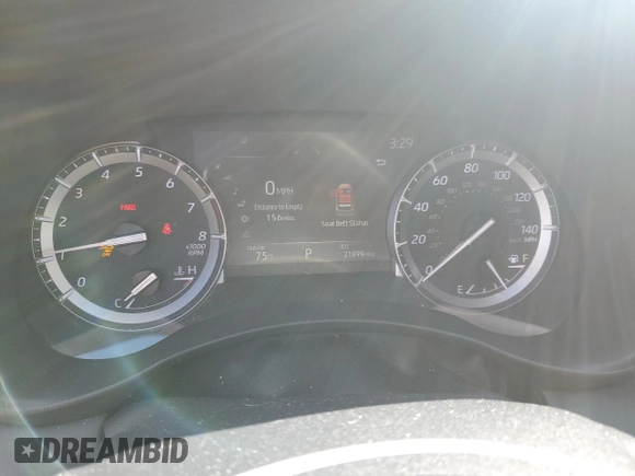 2022 Toyota Highlander XLE with VIN 5TDGZRBH3NS594857, listed as a Copart auction lot 57678895 with 21,899 mi miles and Salvage title. Bid and sale history available at DreamBid. Image 9.
