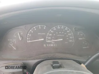 2000 Ford Explorer XLS z VIN 1FMZU72X2YZC42239, wystawiony jako Copart lot #78502484 z przebiegiem 145 820 mil mil oraz Czysty tytuł • Clean title. Historia ofert i sprzedaży dostępna na DreamBid. Obrazek 9.
