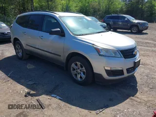 2015 Chevrolet Traverse LS z VIN 1GNKRFKD3FJ278483, wystawiony jako IAAI lot #42007507 z przebiegiem 147 938 mil mil oraz . Historia ofert i sprzedaży dostępna na DreamBid. Obrazek 1.