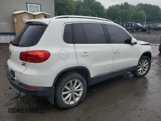 2017 Volkswagen Tiguan Wolfsburg Edition with VIN WVGSV7AX9HW512214, listed as a Copart auction lot 60062865 with 62,667 mi miles and Salvage title. Bid and sale history available at DreamBid. Image 3.