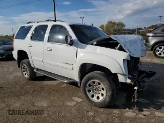 2008 Chevrolet Tahoe 3LT z VIN 1GNFK13068R115383, wystawiony jako Copart lot #77604584 z przebiegiem Nie podano mil oraz Tytuł czysty. Historia ofert i sprzedaży dostępna na DreamBid. Obrazek 4.