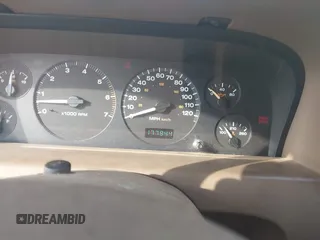 1999 Jeep Grand Cherokee Limited with VIN 1J4GW68N8XC595697, listed as a IAAI auction lot 41917466 with 177,944 mi miles. Bid and sale history available at carsss.com. Image 7.
