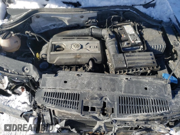 2017 Volkswagen Tiguan with VIN WVGMV7AX8HK022976, listed as a Copart auction lot 43806905 with 145,173 mi miles and Salvage title. Bid and sale history available at DreamBid. Image 11.