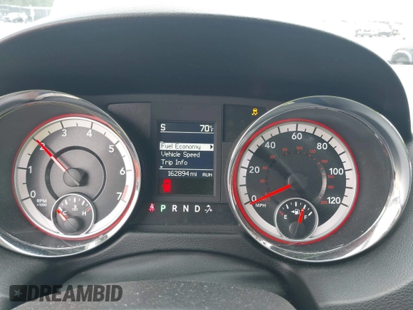 2011 Dodge Grand Caravan Crew with VIN 2D4RN5DG1BR725938, listed as a IAAI auction lot 42213308 with 162,894 mi miles and . Bid and sale history available at DreamBid. Image 7.