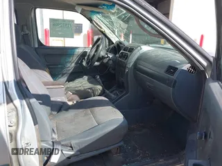 2002 Nissan Xterra XE z VIN 5N1DD28T52C590578, wystawiony jako IAAI lot #41822908 z przebiegiem 290 672 mil mil oraz . Historia ofert i sprzedaży dostępna na DreamBid. Obrazek 5.