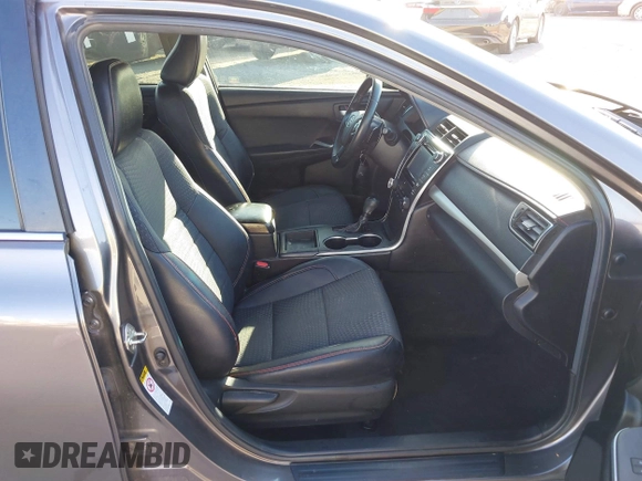 2015 Toyota Camry XLE with VIN 4T1BF1FK4FU914870, listed as a IAAI auction lot 41732333 with 177,907 mi miles. Bid and sale history available at carsss.com. Image 5.