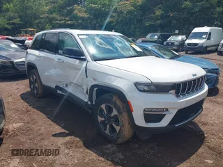 2024 Jeep Grand Cherokee с VIN 1C4RJYB60R8518323, выставлен на аукционе IAAI как лот 42462599 с пробегом 56 463 миль миль и . История ставок и продаж доступна на DreamBid. Изображение 1.