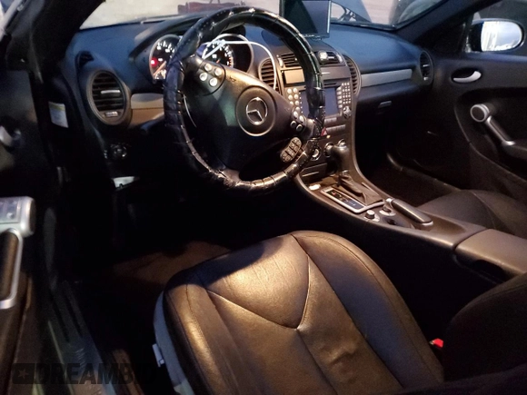 2006 Mercedes-Benz SLK 350 z VIN WDBWK56F26F120917, wystawiony jako Copart lot #43818795 z przebiegiem 202 044 mil mil oraz Szkoda całkowita • Salvage title. Historia ofert i sprzedaży dostępna na DreamBid. Obrazek 8.