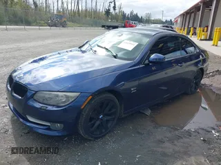 2011 BMW 3 Series 328i xDrive with VIN WBAKF5C58BE586557, listed as a IAAI auction lot 42024914 with 113,274 mi miles. Bid and sale history available at carsss.com. Image 2.