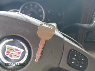 2004 Cadillac Escalade с VIN 1GYEK63N44R235037, выставлен на аукционе IAAI как лот 42154239 с пробегом 268 974 миль миль и . История ставок и продаж доступна на DreamBid. Изображение 11.