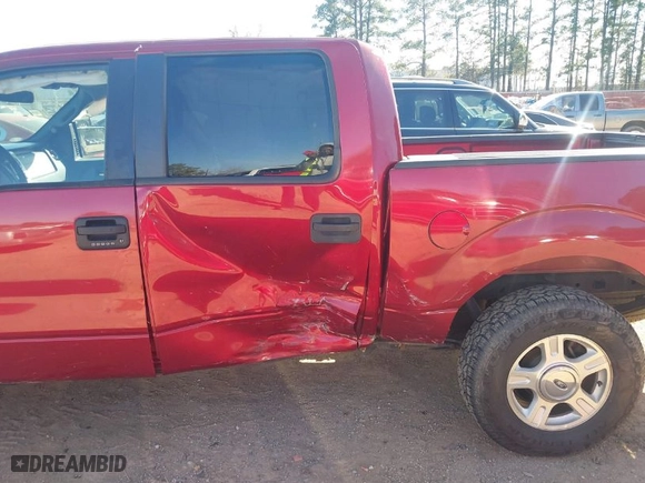 2013 Ford F-150 XL with VIN 1FTFW1CF4DKD23203, listed as a IAAI auction lot 41396042 with 226,685 mi miles. Bid and sale history available at carsss.com. Image 6.