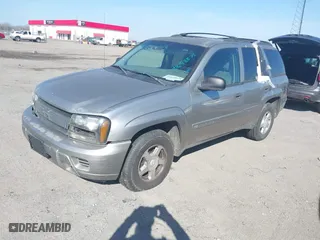 2002 Chevrolet TrailBlazer LTZ with VIN 1GNDT13S722204501, listed as a IAAI auction lot 41658875 with 162,007 mi miles. Bid and sale history available at carsss.com. Image 2.