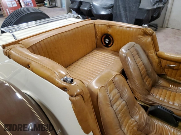 1983 Ford Mustang с VIN MI0027A274X093083, выставлен на аукционе Copart как лот 54485615 с пробегом 1 268 миль миль и Чистый • Clean title. История ставок и продаж доступна на DreamBid. Изображение 10.