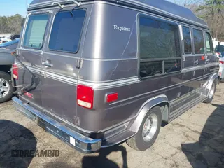 1993 GMC Vandura z VIN 1GDEG25KXPF515274, wystawiony jako IAAI lot #41663966 z przebiegiem 112 288 mil mil oraz . Historia ofert i sprzedaży dostępna na DreamBid. Obrazek 4.