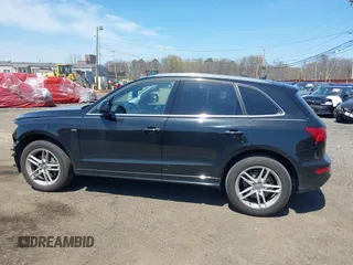 2016 Audi Q5 Premium Plus z VIN WA1D7AFP2GA016335, wystawiony jako IAAI lot #42056239 z przebiegiem 83 857 mil mil oraz . Historia ofert i sprzedaży dostępna na DreamBid. Obrazek 14.