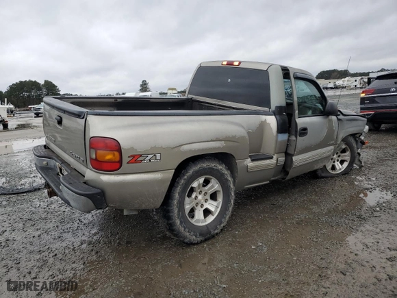 2001 Chevrolet Silverado 1500 LS with VIN 1GCEK14T21Z327524, listed as a Copart auction lot 84648054 with 0 mi miles and Salvage Title. Bid and sale history available at carsss.com. Image 3.