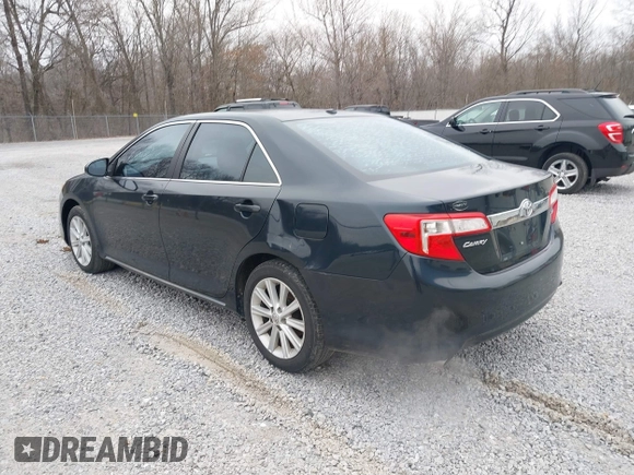 2014 Toyota Camry SE with VIN 4T1BK1FK7EU548333, listed as a IAAI auction lot 41598278 with 119,534 mi miles. Bid and sale history available at carsss.com. Image 3.