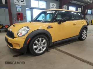 2007 MINI Hardtop S с VIN WMWMF73537TT86015, выставлен на аукционе Copart как лот 67192685 с пробегом 89 738 миль миль и Чистый • Clean title. История ставок и продаж доступна на DreamBid. Изображение 1.