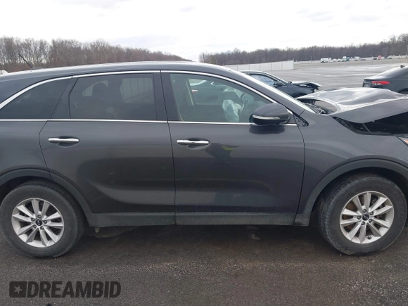 2019 Kia Sorento L with VIN 5XYPG4A32KG510776, listed as a IAAI auction lot 41716252 with 129,725 mi miles and . Bid and sale history available at carsss.com. Image 14.