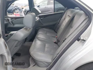 1997 Mercedes-Benz E-Class with VIN WDBJF55FXVJ033553, listed as a IAAI auction lot 41425117 with 280,019 mi miles. Bid and sale history available at carsss.com. Image 8.