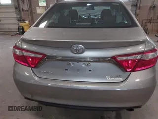 2015 Toyota Camry XLE with VIN 4T1BF1FK9FU072205, listed as a IAAI auction lot 42061915 with 117,807 mi miles. Bid and sale history available at carsss.com. Image 17.