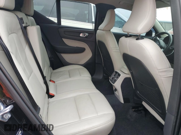 2020 Volvo XC40 Inscription z VIN YV4162UL7L2186709, wystawiony jako Copart lot #74259414 z przebiegiem Nie podano mil oraz Nie do naprawy • Non repairable. Historia ofert i sprzedaży dostępna na DreamBid. Obrazek 11.