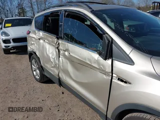 2018 Ford Escape SEL with VIN 1FMCU9HD7JUB30814, listed as a IAAI auction lot 41845501 with 43,293 mi miles. Bid and sale history available at carsss.com. Image 6.
