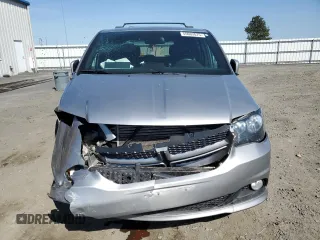 2019 Dodge Grand Caravan GT with VIN 2C4RDGEG2KR518937, listed as a Copart auction lot 55602075 with 80,881 mi miles and Salvage Title. Bid and sale history available at DreamBid. Image 5.