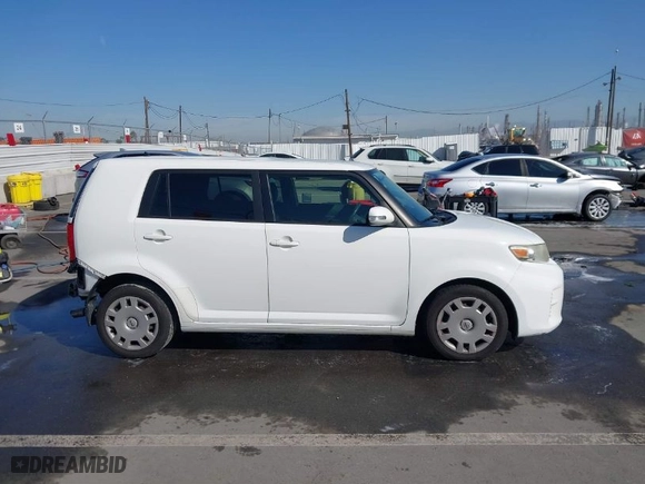 2013 Scion xB with VIN JTLZE4FE5DJ039691, listed as a IAAI auction lot 41730345 with 150182 miles. Bid and sale history available at carsss.com. Image 14.
