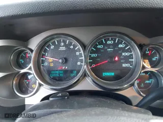 2010 Chevrolet Silverado 1500 LT with VIN 1GCSKSE33AZ121362, listed as a IAAI auction lot 41554626 with 232,076 mi miles. Bid and sale history available at carsss.com. Image 7.