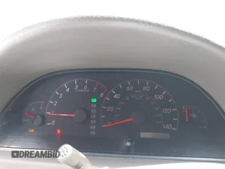 2005 Toyota Camry LE z VIN 4T1BE30K35U510738, wystawiony jako IAAI lot #42275360 z przebiegiem 184 054 mil mil oraz . Historia ofert i sprzedaży dostępna na DreamBid. Obrazek 7.