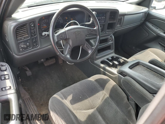 2005 Chevrolet Silverado 1500 Z71 с VIN 1GCEK19B15Z124095, выставлен на аукционе Copart как лот 60690955 с пробегом 160 860 миль миль и Списание • Salvage title. История ставок и продаж доступна на DreamBid. Изображение 8.