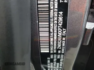 2023 Maserati Grecale Modena z VIN ZN682AVMXP7429614, wystawiony jako Copart lot #81704133 z przebiegiem 836 mil mil oraz . Historia ofert i sprzedaży dostępna na DreamBid. Obrazek 12.