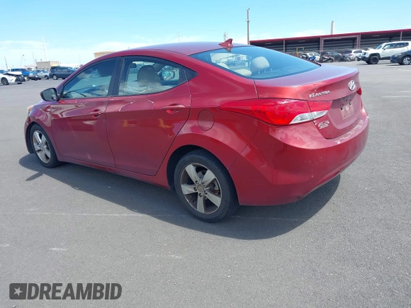 2013 Hyundai Elantra GLS z VIN 5NPDH4AEXDH331625, wystawiony jako IAAI lot #42375317 z przebiegiem 142 271 mil mil oraz . Historia ofert i sprzedaży dostępna na DreamBid. Obrazek 3.