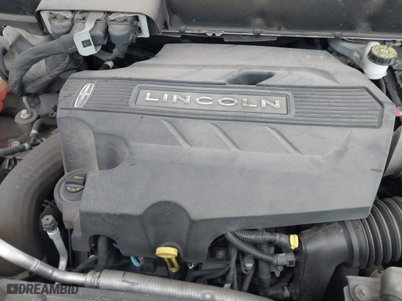 2019 Lincoln Nautilus Reserve with VIN 2LMPJ8LP3KBL17646, listed as a IAAI auction lot 41688302 with 92,208 mi miles. Bid and sale history available at carsss.com. Image 10.