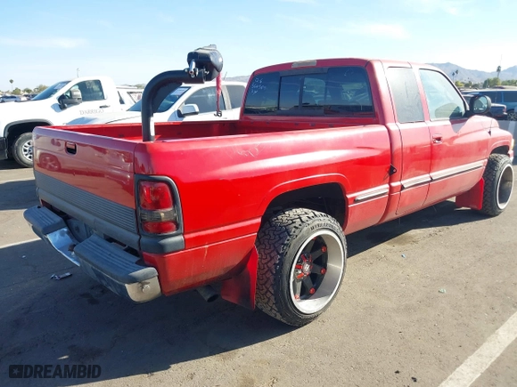 1999 Dodge Ram 1500 with VIN 3B7HC13Y2XM560384, listed as a IAAI auction lot 41095150 with 160,398 mi miles. Bid and sale history available at carsss.com. Image 4.