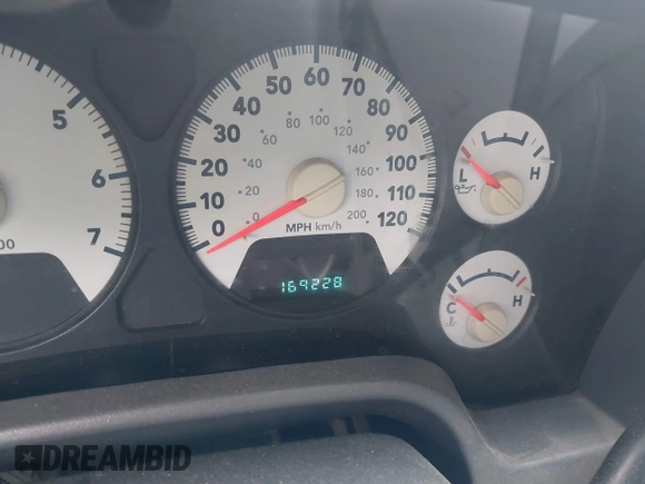 2006 Dodge 1500 SLT with VIN 1D7HU16N26J219163, listed as a IAAI auction lot 39955701 with 169,228 mi miles and . Bid and sale history available at DreamBid. Image 7.