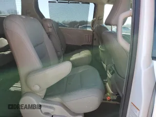 2019 Toyota Sienna XLE Auto Access Seat with VIN 5TDYZ3DC6KS983720, listed as a Copart auction lot 48555785 with 125,364 mi miles and Salvage Title. Bid and sale history available at carsss.com. Image 11.