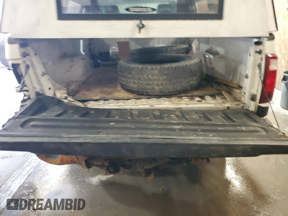 2011 Ford Super Duty F-250 SRW XL with VIN 1FTBF2B61BEA75090, listed as a Copart auction lot 48048225 with 252,799 mi miles and Salvage Title. Bid and sale history available at carsss.com. Image 10.