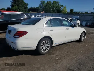 2017 Mercedes-Benz E 300 Luxury with VIN WDDZF4KB3HA127588, listed as a Copart auction lot 60510675 with 100,098 mi miles and Salvage title. Bid and sale history available at DreamBid. Image 3.