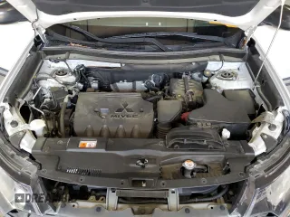 2019 Mitsubishi Outlander ES with VIN JA4AZ3A36KZ048504, listed as a Copart auction lot 59570195 with 92,473 mi miles and Salvage title. Bid and sale history available at DreamBid. Image 12.