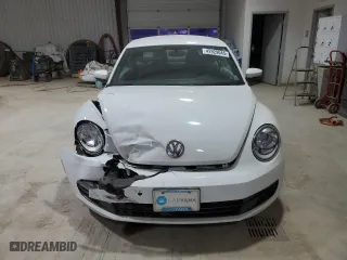2012 Volkswagen Beetle 2.5L PZEV with VIN 3VWJP7AT0CM608875, listed as a Copart auction lot 42929045 with 109,462 mi miles and Salvage Title. Bid and sale history available at carsss.com. Image 5.