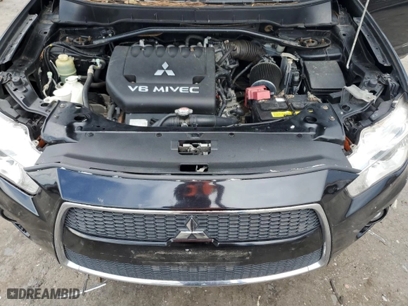 2010 Mitsubishi Outlander XLS with VIN JA4JT4AX5AZ009993, listed as a Copart auction lot 68136904 with 138,149 mi miles and Salvage Title. Bid and sale history available at carsss.com. Image 12.