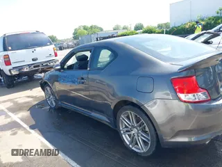 2011 Scion tC z VIN JTKJF5C75B3011644, wystawiony jako IAAI lot #42178185 z przebiegiem 108 187 mil mil oraz . Historia ofert i sprzedaży dostępna na DreamBid. Obrazek 14.