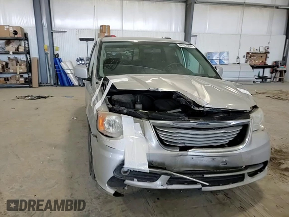 2011 Chrysler Town & Country Touring with VIN 2A4RR5DG8BR646925, listed as a Copart auction lot 48337055 with 181,881 mi miles and Salvage Title. Bid and sale history available at DreamBid. Image 11.